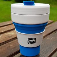 Borntoswim pocket size foldable reusable cup modrá